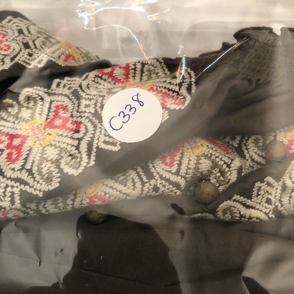 Joie Brown Embroidered Wooden Buttons Silk Blend Short Sleeve Blouse Top Small - Picture 15 of 16